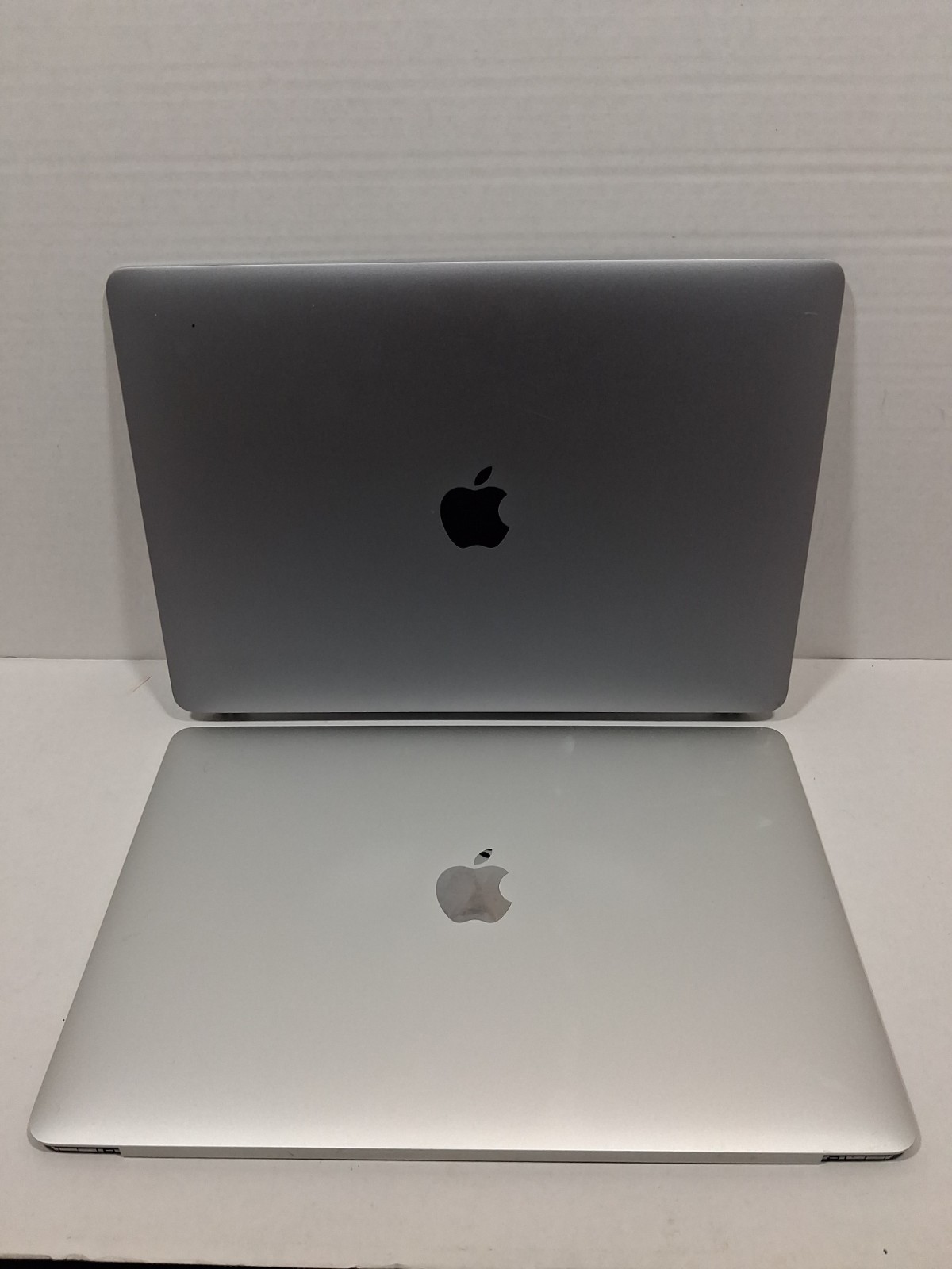 Apple MacBook Pro Display Screen Assembly, PARTSONLY, Lot Of 2, See Description