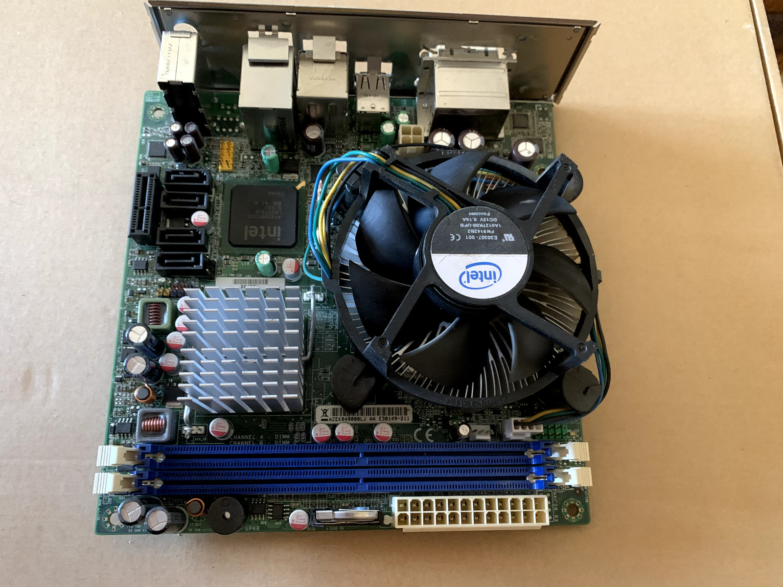 Intel DQ45EK Socket 775 Intel Q45 Mini ITX Desktop MB + Back-Plate + Unknown CPU