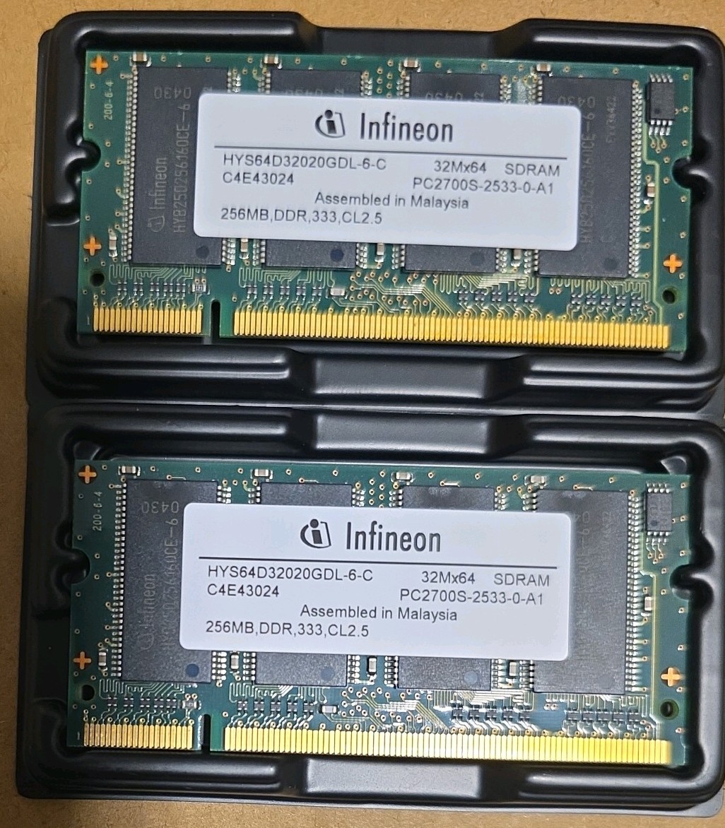 2X Infineon 256MB DDR 333 CL2.5 HYS64D32020GDL-6-C PC2700S-2533-0-A1