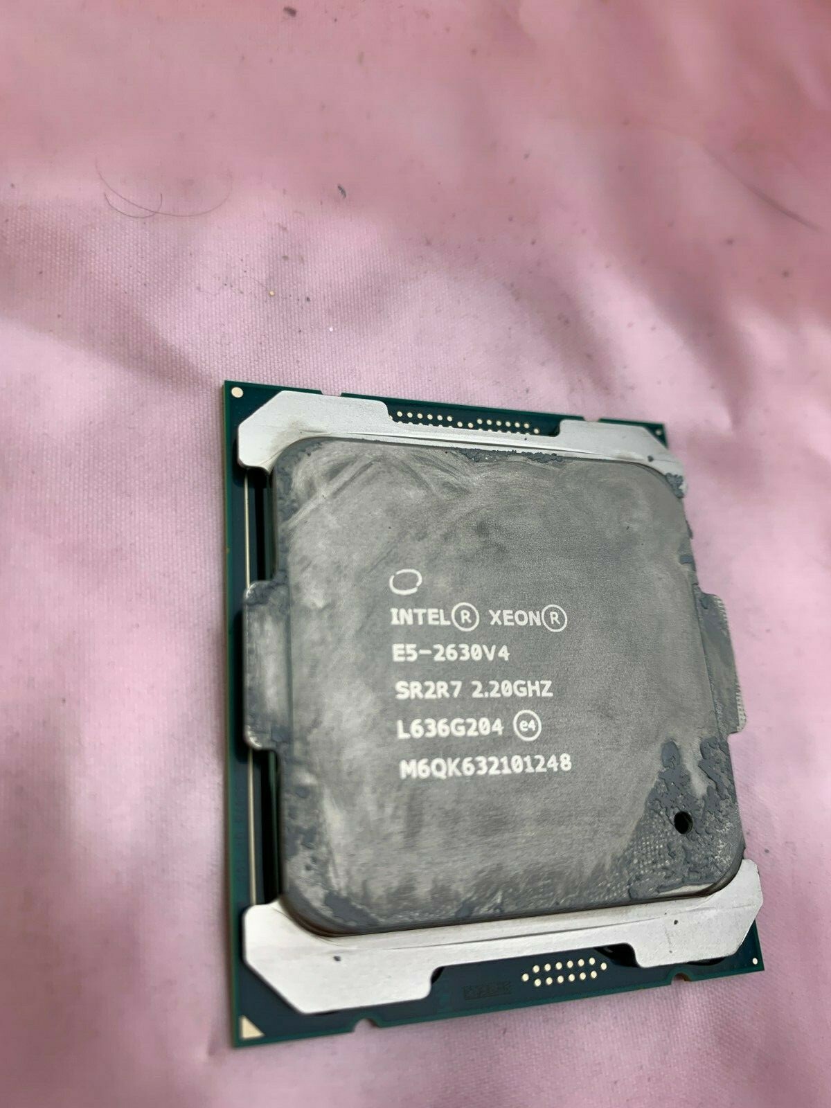 Intel Xeon E5-2630 v4 10-Core 2.20GHz 25Mb 8.0GT/s CPU Processor SR2R7 E5-2630v4