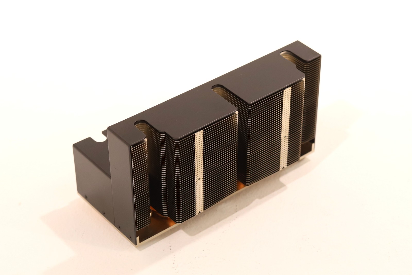NVIDIA HGX H100 SXM5 GPU Baseboard Heatsink FRU P/N: 965-25612-A802-000