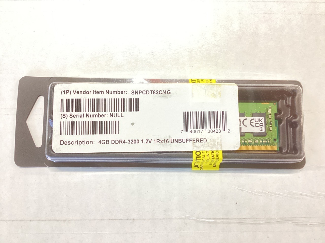 Dell 4GB DDR4-3200 SODIMM 260-PIN – 1Rx16 – 1.2V – SNPCDT82C/4G