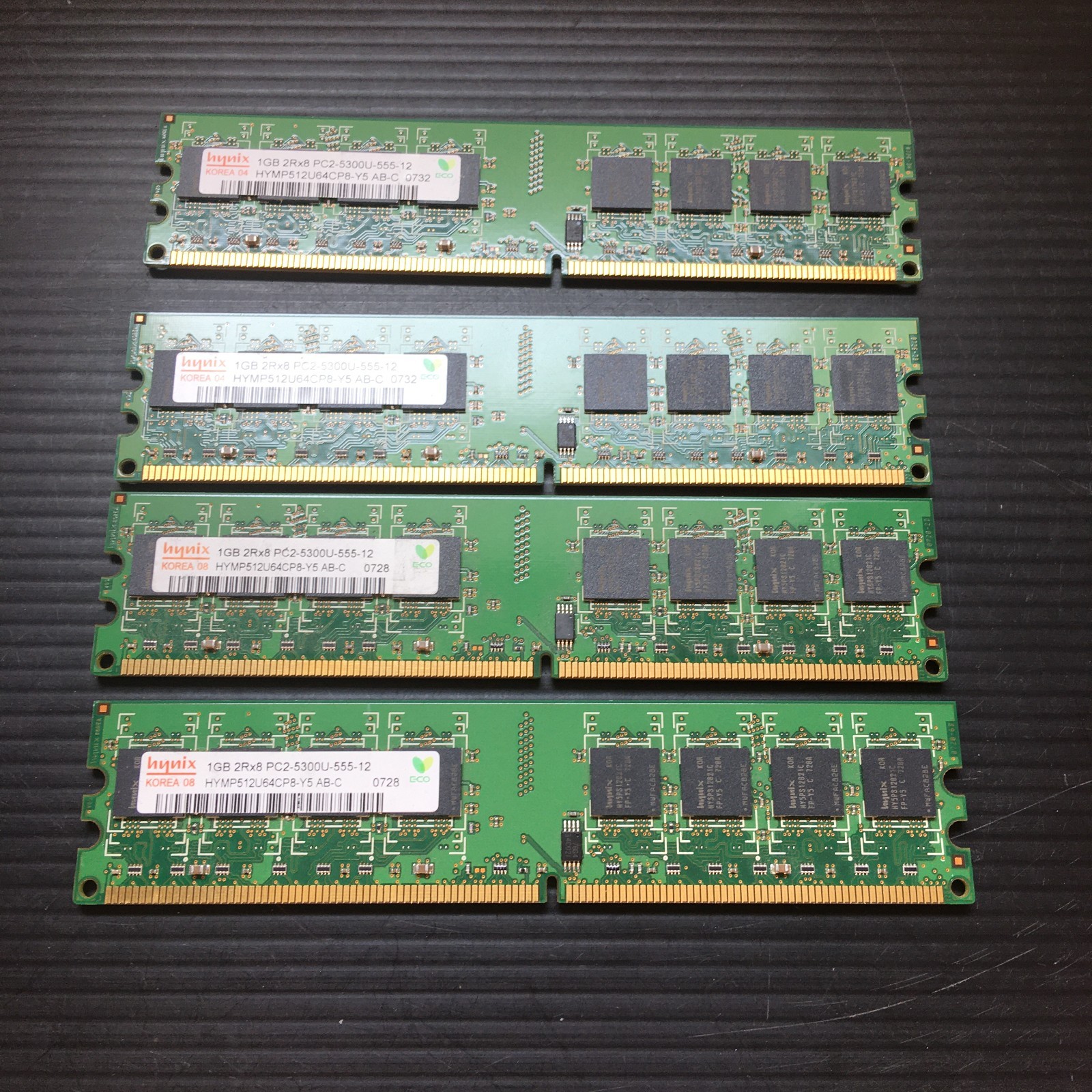 2PCS Hynix 1GB 2Rx8 PC2-5300U-555-12 HYMP512U64CP8-Y5 AB-C 0728 Memory RAM Stick