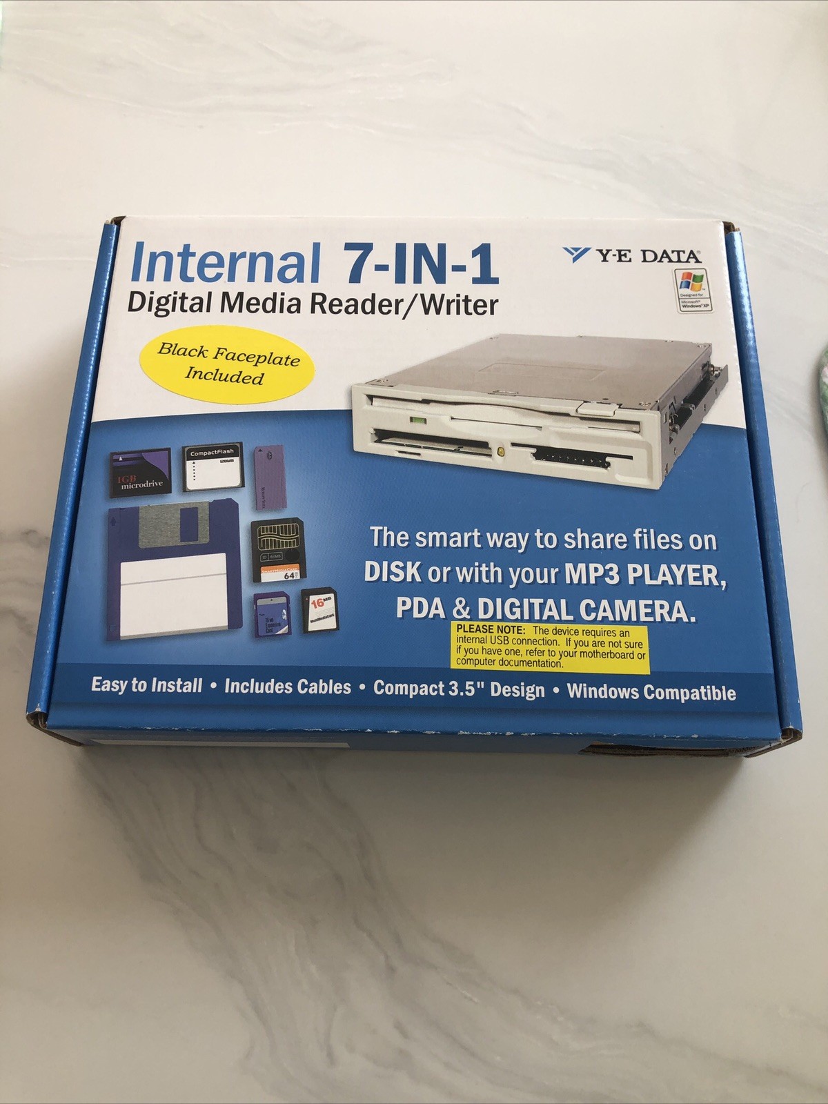 Y-E DATA Internal 7-in-1 Digital Media