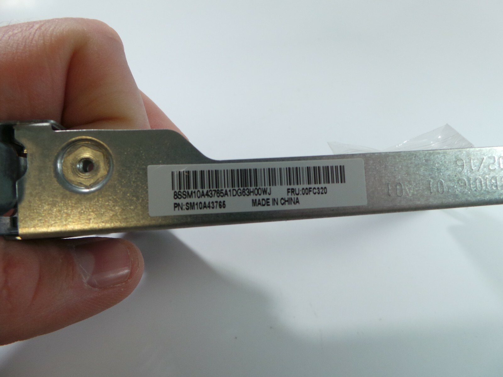 LENOVO RISER SLOT 1 BRACKET FOR LENOVO THINKSERVER RD350 – 1U FHHL 00FC320