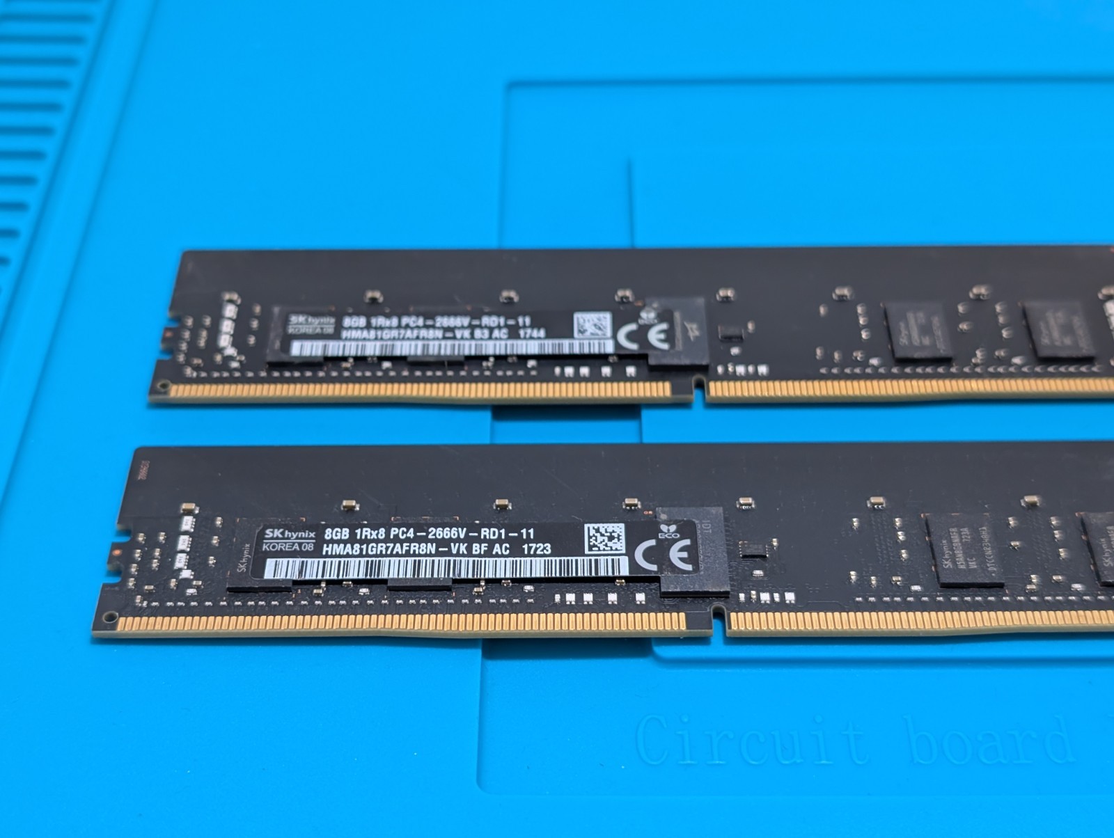 Lot of (4) SK hynix 8GB (32GB) 1Rx8 PC4-2666V Server Memory Ram