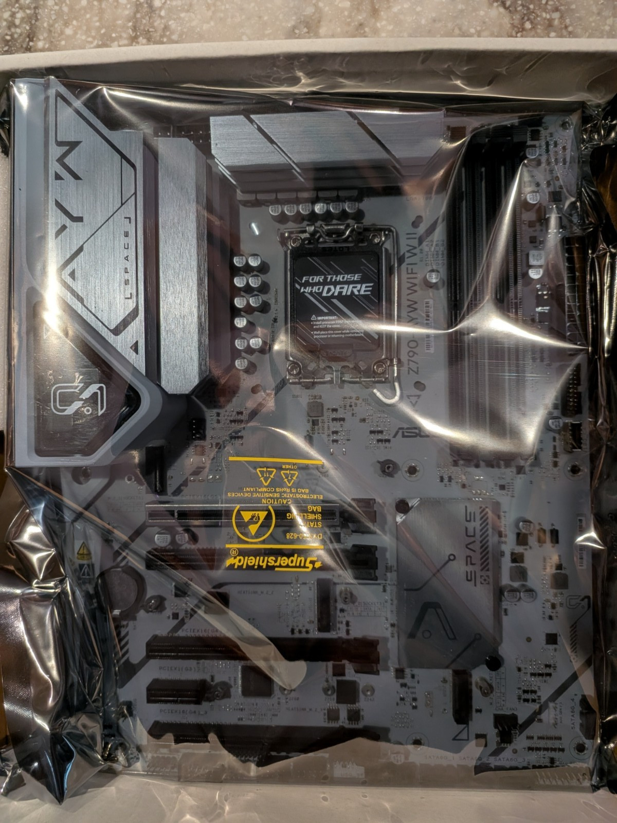 ASUS Z790-AYW WiFi W II Intel Z790 (LGA 1700) ATX Motherboard ( Board Only )