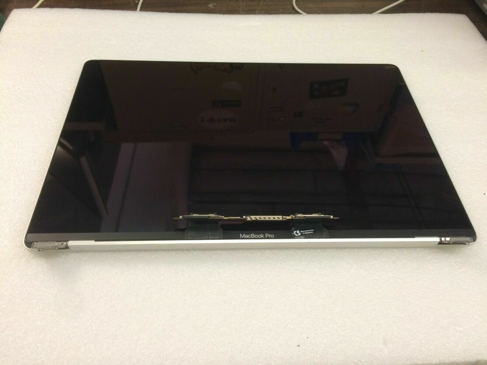 Macbook Pro Retina 15 A1990 SPACE GRAY LCD Assembly screen 2018 2019 A- READ
