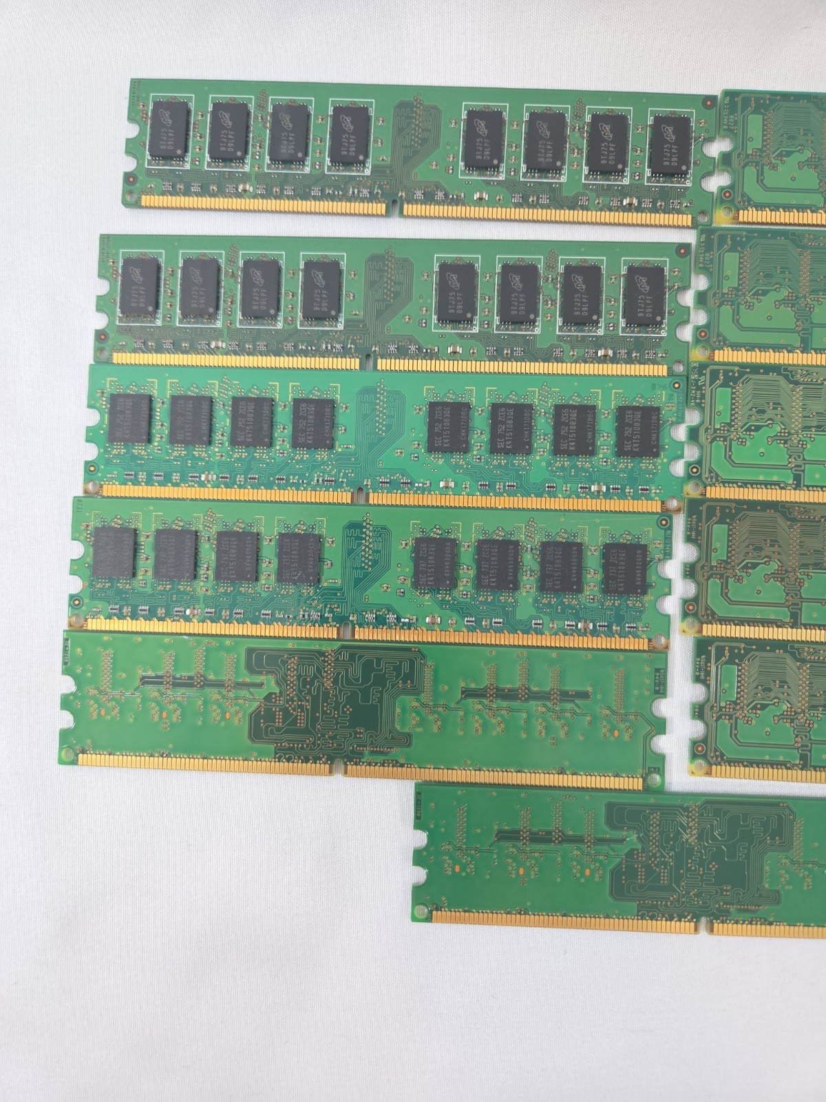 Lot of 11 Mixed Brand & Speed PC2- 1GB + 2GB DDR2 Desktop RAM 6400U + 5300U