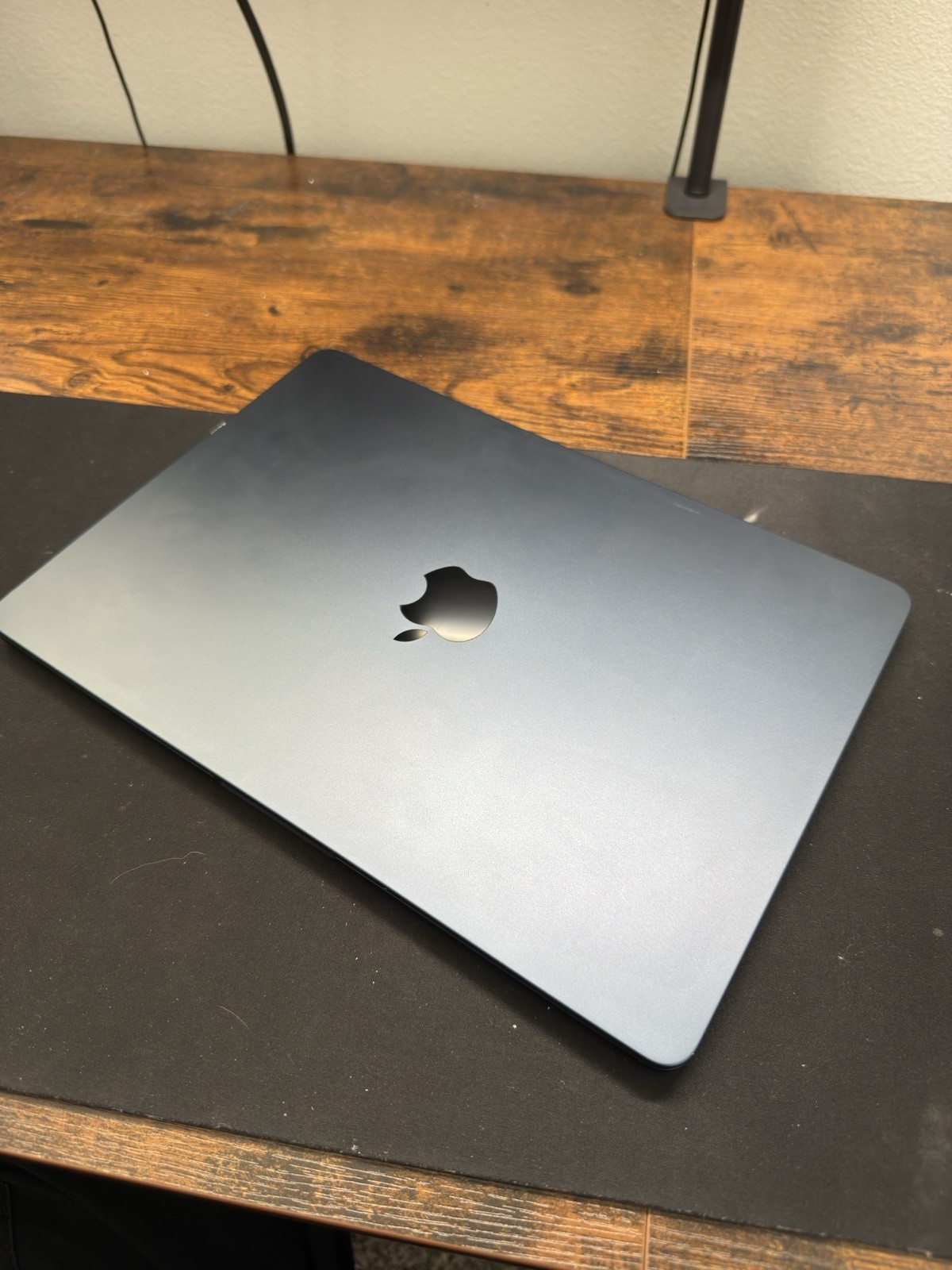 MacBook Air M4 10-Core CPU and 8-Core GPU 13″ 2025 256GB SSD A3240 For Part Only