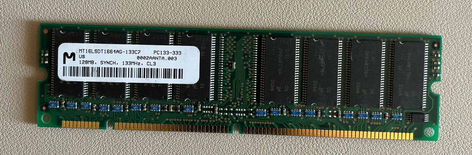MICRON MT8LSDT1664AG-133E1 128MB SDRAM PC-133 DESKTOP MEMORY RAM 168 PIN