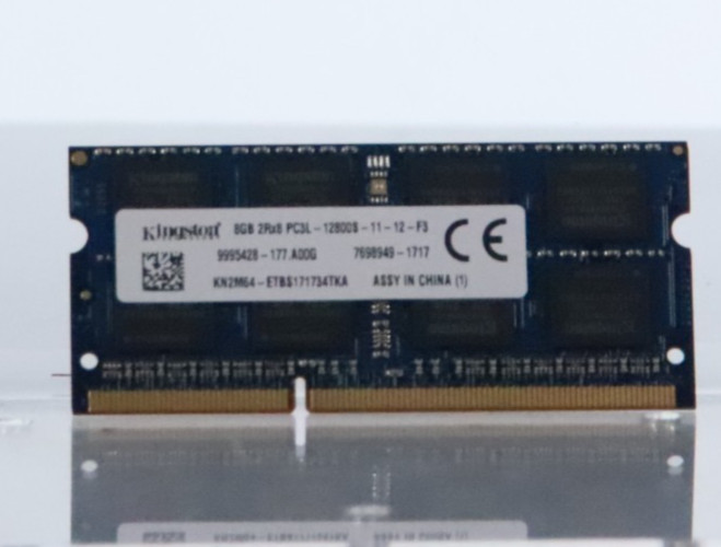 Kingston KN2M64-ETB 8GB DDR3 PC3L-12800S SODIMM Laptop Memory