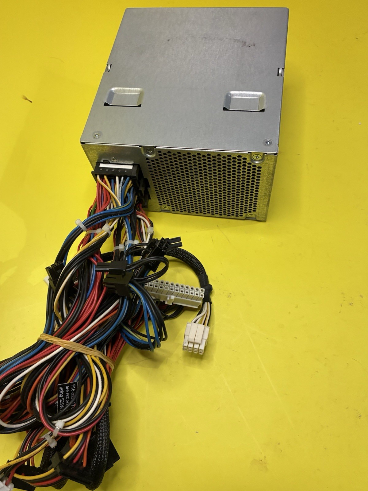 Alienware aroura r3 Dell 875W 80 PLUS Power Supply H875EF-00 J556T 24+4 Pin