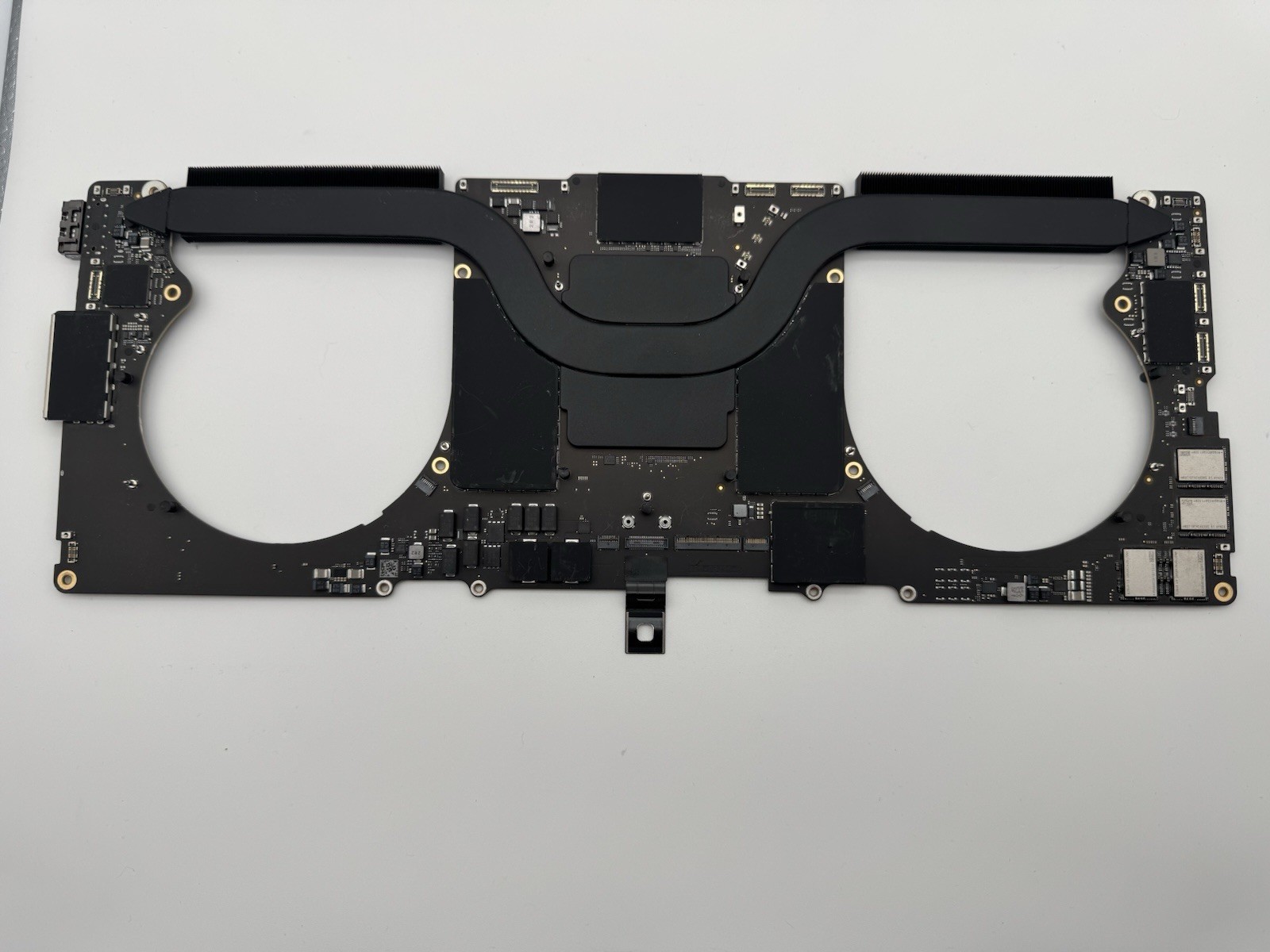 MACBOOK PRO A3403 M4 PRO LATE 2024 MOTHERBOARD *UNTESTED*