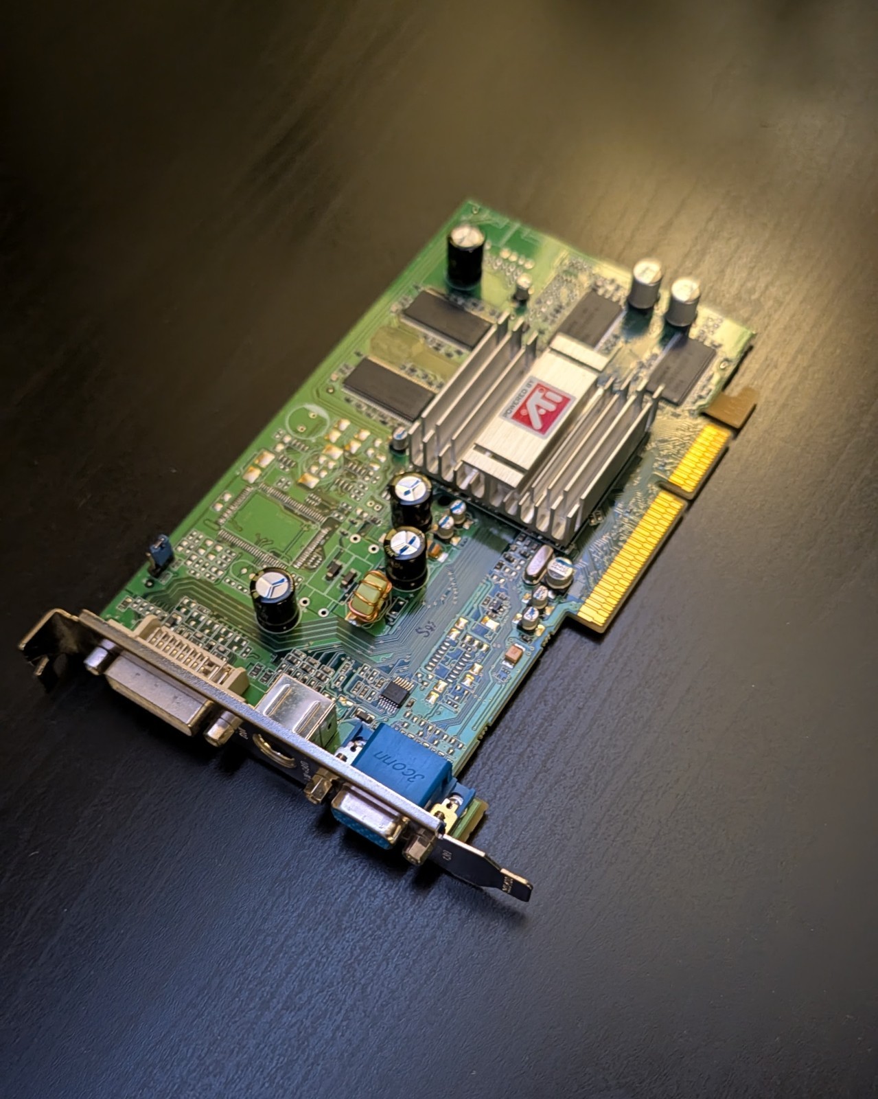 ATI Radeon 9250 AGP Graphics Card VGA DVI S-Video Low Profile Retro GPU